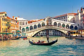 Experience the Elegance of Venice Through Private Tours to Venice